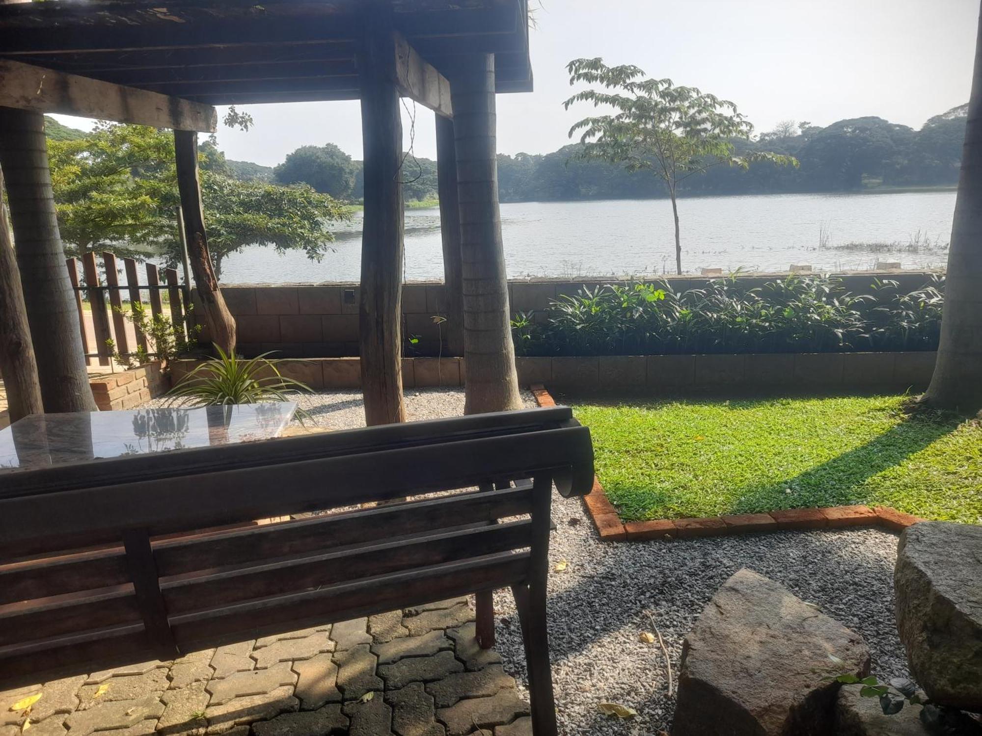 Shashin Lake Resort Дамбулла Экстерьер фото